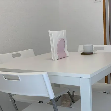 Charming Private In A Great Location *
