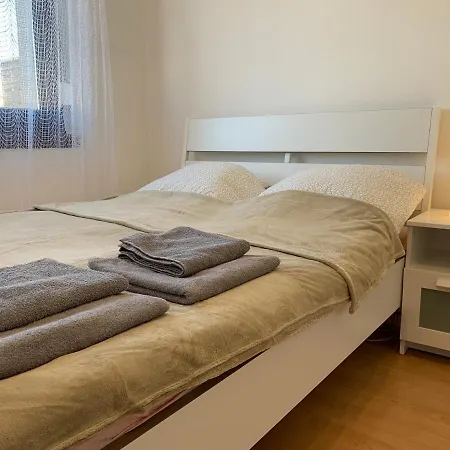 Charming Private In A Great Location *